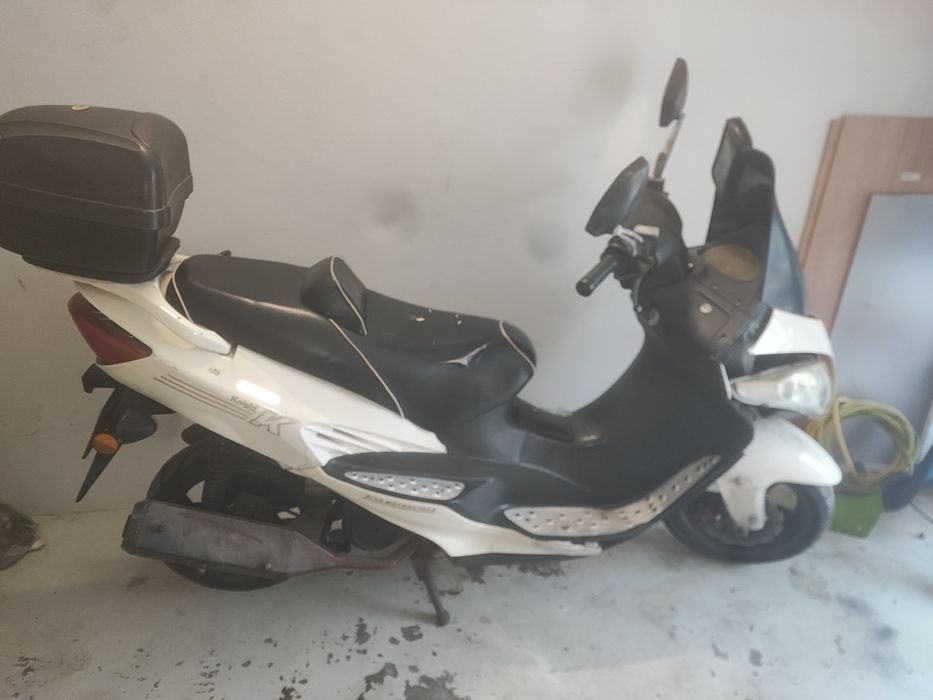 Mota scooter 125