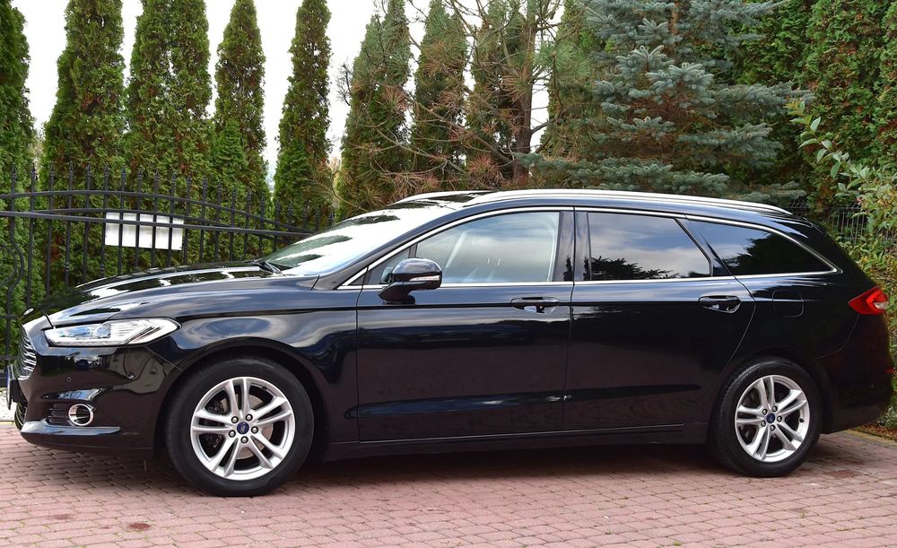 Ford Mondeo TITANIUM+*FullLED*Panorama*Navi*Kamera*Skóry*elKlapa*Radar*BLIS*SONY*