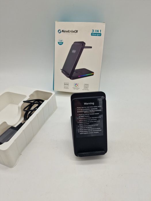 Ładowarka Indukcyjna NeotrixQi 3w1 Do Smartfona Zegarka Słuchawek 15W