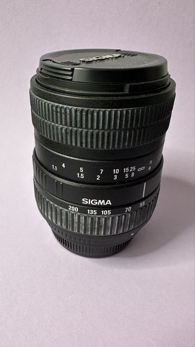 Sigma 55-200mm D 1:4-5.6 DC Nikon F