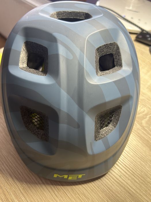 Dzieciecy Kask Rowerowy Met Hooray, Rozmiar M144 XS, Nowy!!!