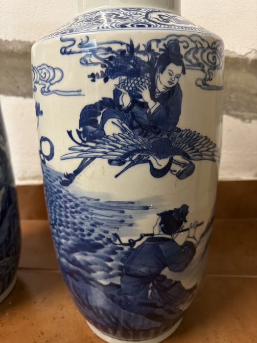 Vasos com desenhos chineses