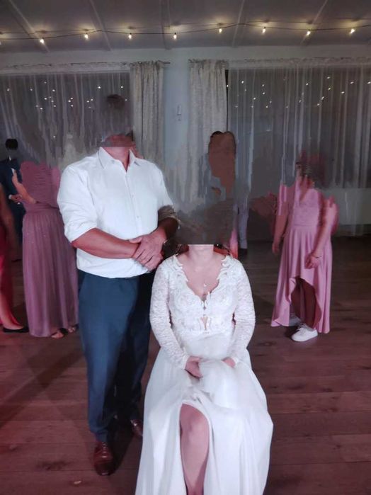 Suknia ślubna z długim rękawem