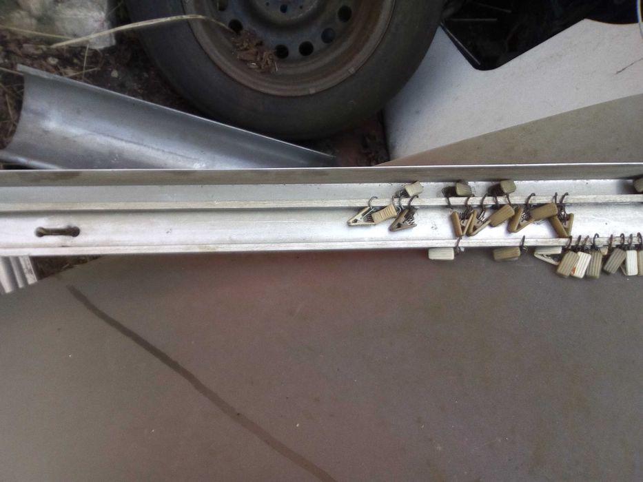 Kanisz aluminiowy do firan i zasłon profil aluminiowy szyna PRL  3 m