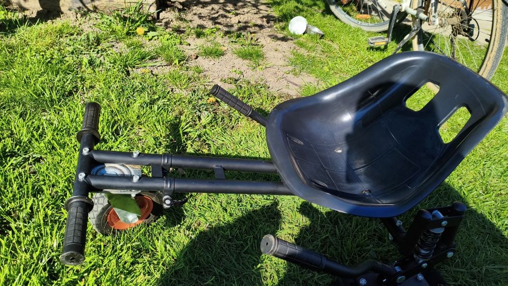 Gokart do deskorolki elektrycznej