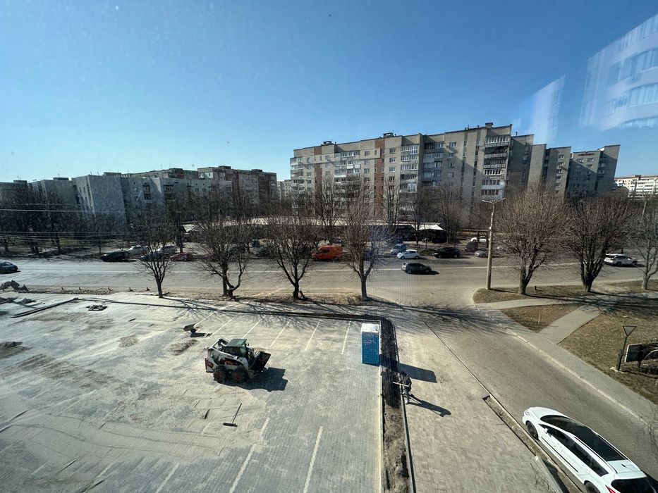 Оренда приміщення в ЖК Гранд Липини на фасаді пр. Відродження