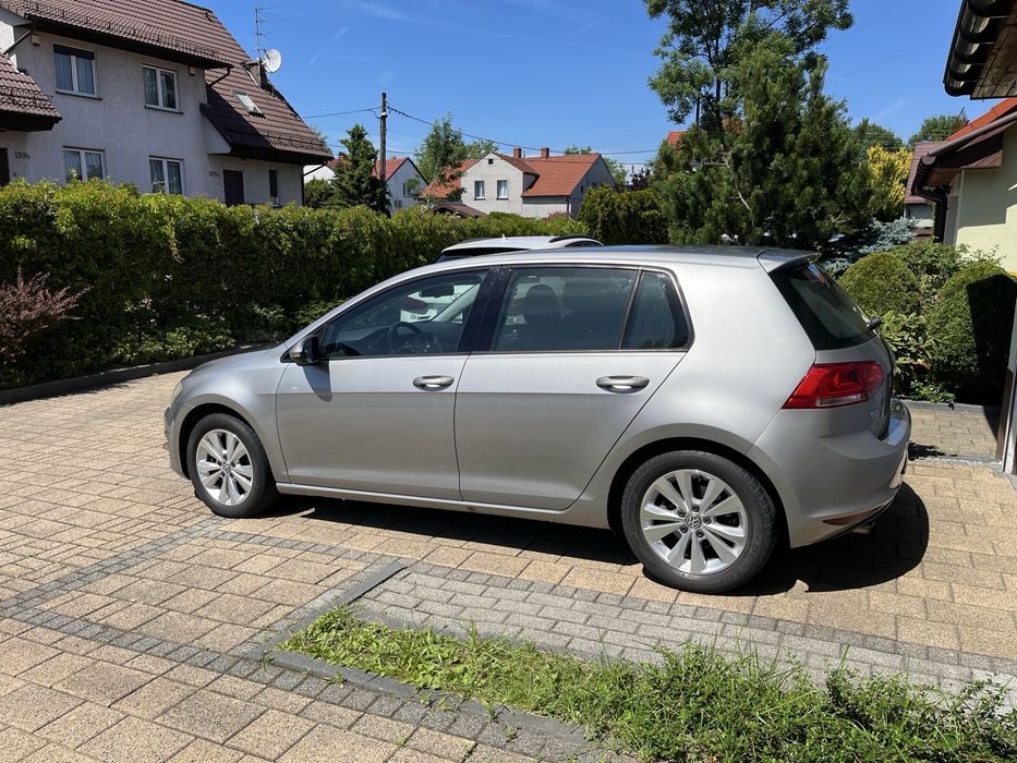 Spezdam samochód VW Golf VII