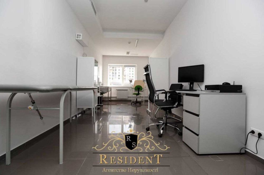 Продаж помещения в центре с Арендатором