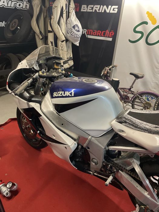 Suzuki GSXR 750 preparasa para track days