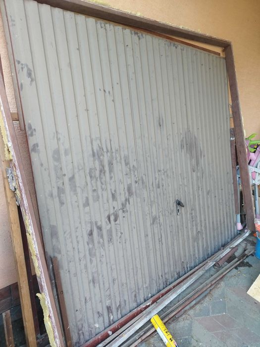 Brama garażowa podnoszona