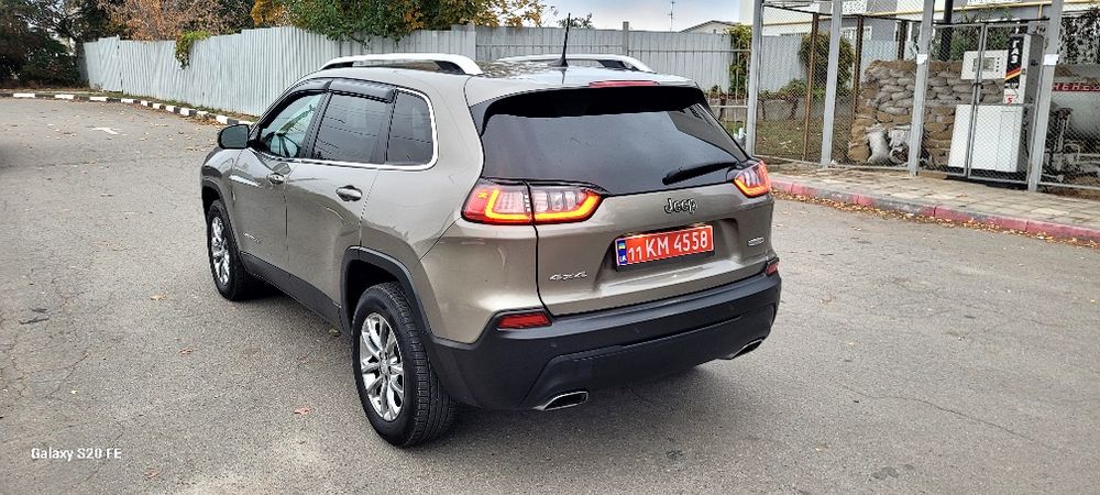 Jeep Cherokee Latitude Lux 2021 3.2 AWD