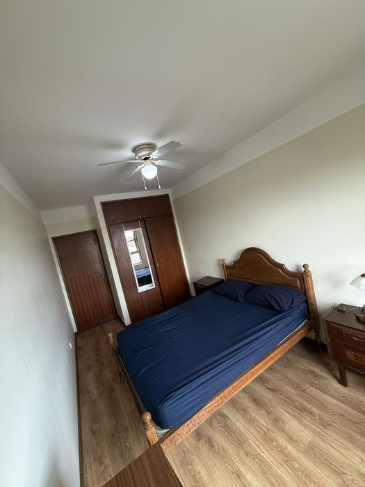 Quarto pra solteiro em arrifana com entrada imediata