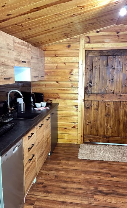 Dom LAS 2 - domek na wynajem, 100% prywatności, jakuzzi 24h/dobę, ognisko, grill,  Jeziorsko