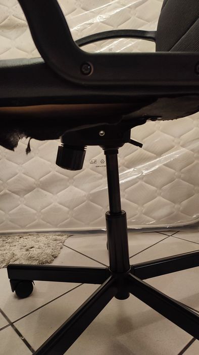 Cadeira de escritório IKEA ( Usada )