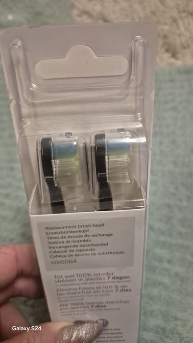 Philips Sonicare W2 Optimal White Black - oryginalne końcówki 4 szt. n