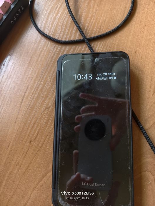 LG V60 ThinQ 5G 8/128 1 sim з двойним екраном