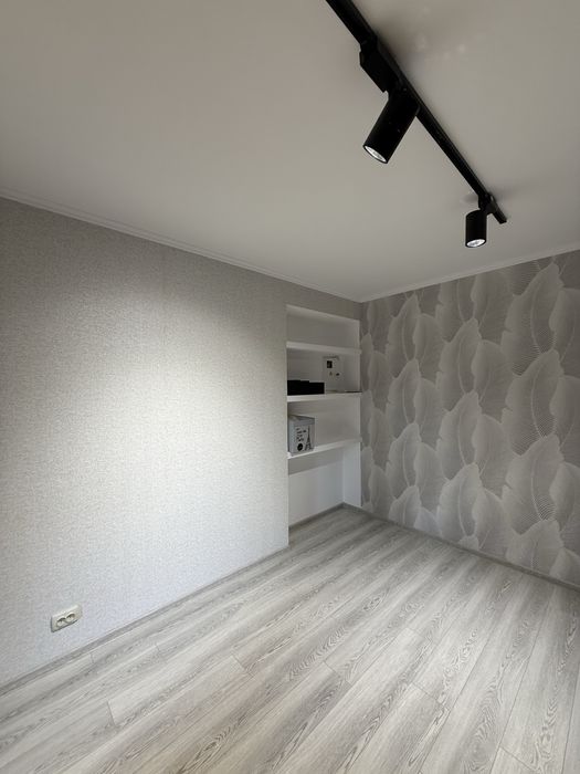 Продам 1к.кв з ремонтом в р-ні Дахнівка! 35м2