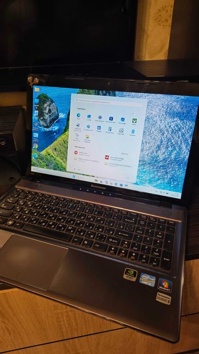 Ноутбук Lenovo Z580 (20135) на базі Intel Core I5