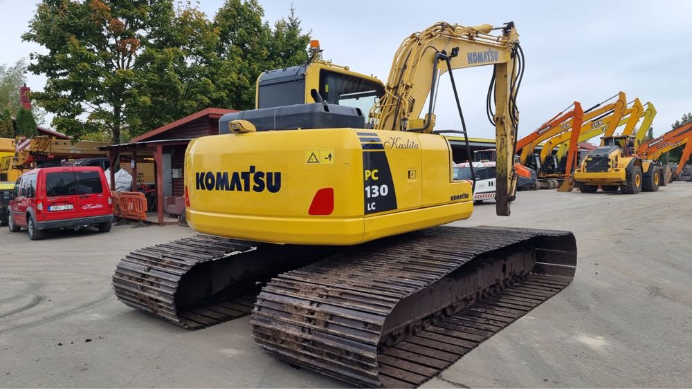 Широкая гусенница , экскаватор Komatsu PC 130 Bog master , 2010 г