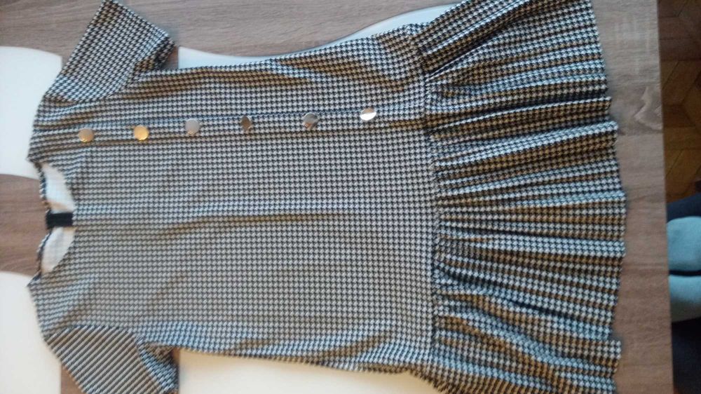 Sukienka  na krótki rękaw rozmiar uniwersalny