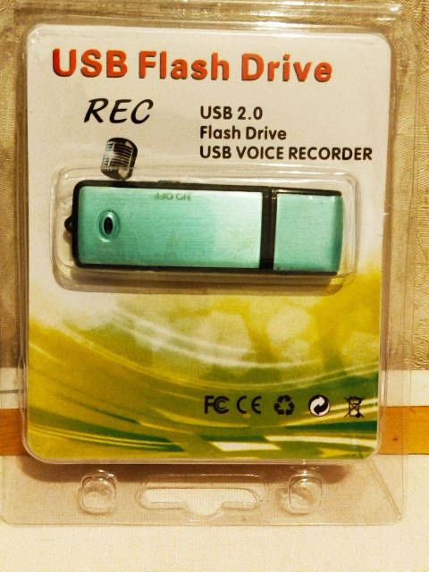 Цифровий міні-диктофон у вигляді флешки з USB 8 Гб