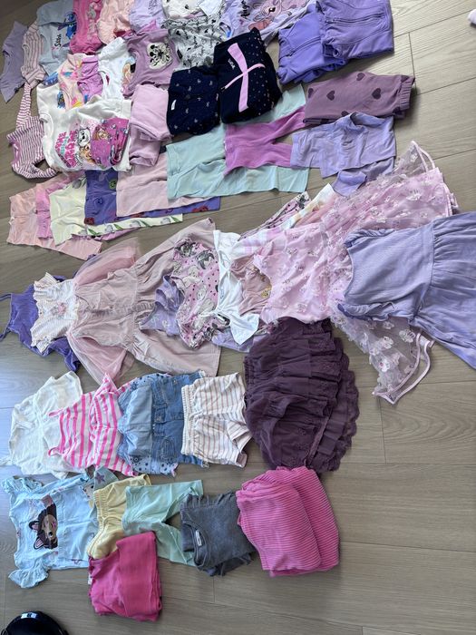 Paka ubranek dla dzieczynki 110/116