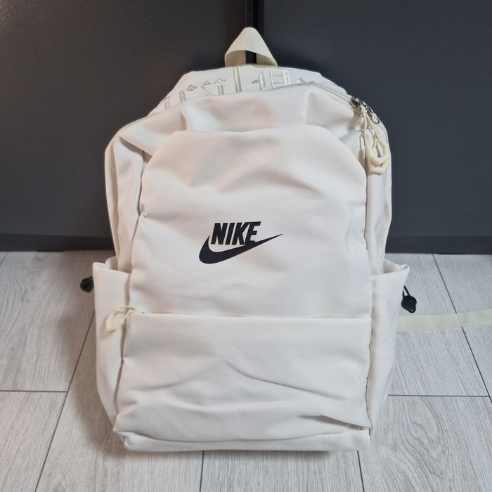 Рюкзак nike білий рюзкак nike портфель nike найк жіночий портфель nike