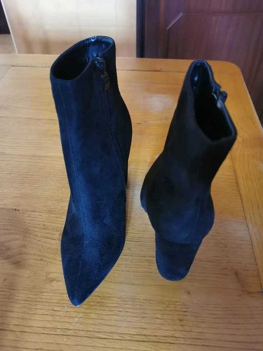 Women's Suede Boots (Original) / Botas de Mulher em Camurça