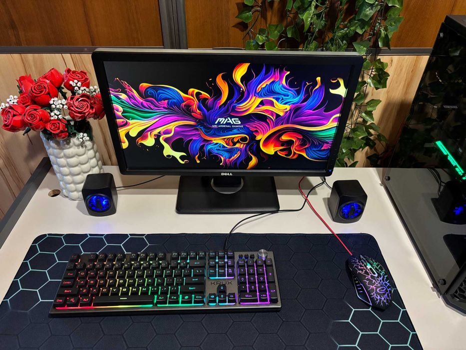 Komputer / Zestaw Gamingowy i7-7700 GTX 1070Ti SSD Monitor