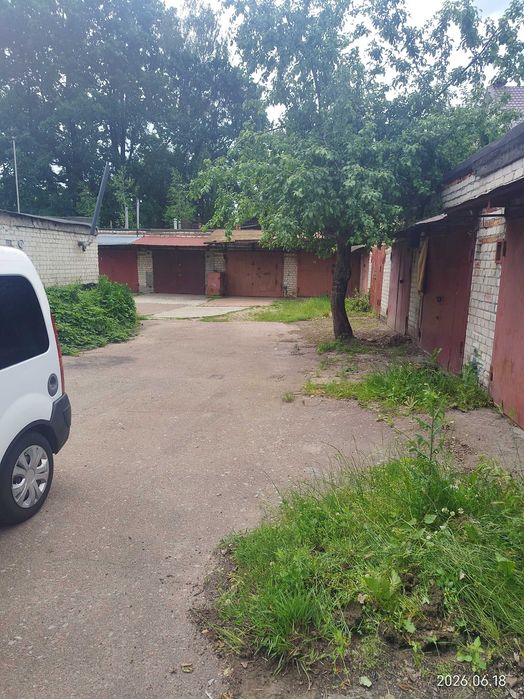 Продам капітальний гараж в авто-кооперативі.