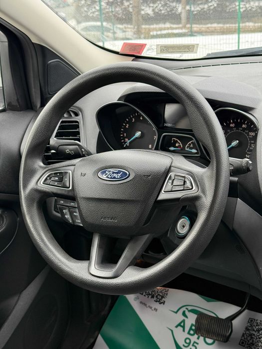 Продам Ford Escape 2018 рік можлива розстрочка,кредит,обмін!