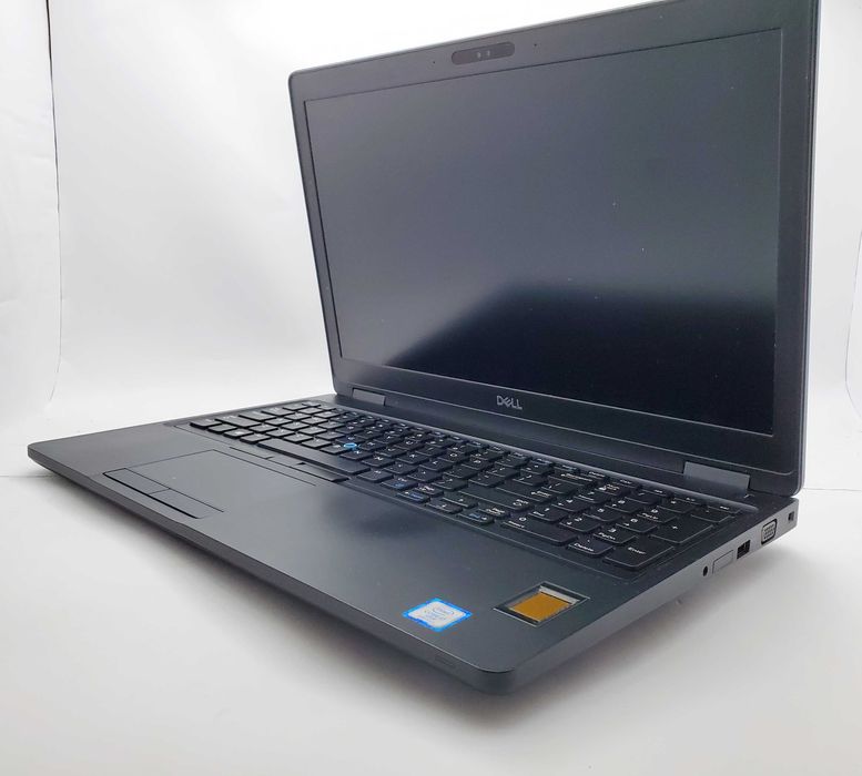 Dell Latitude 5590 FullHD i7-8650U 8/256gb HDMI WiFi+Bluetooth (8961)