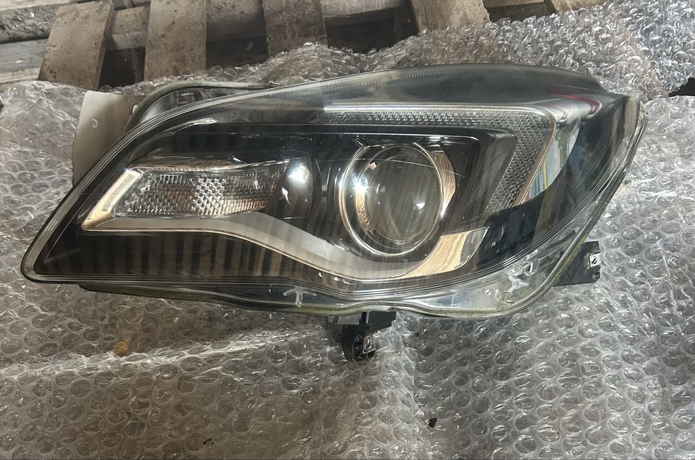 Фара ліва Opel Insignia 1LL 011 165‑771