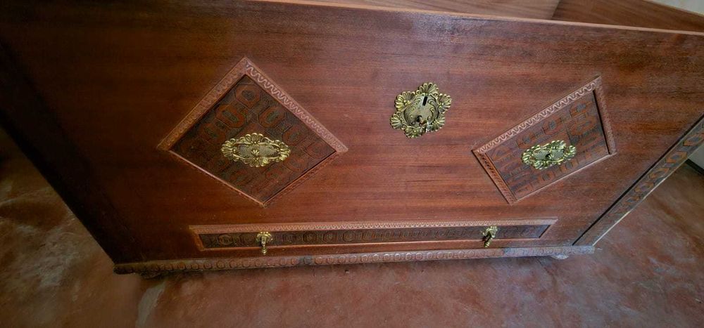 Arca espaçosa de roupa