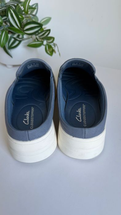 Жіночі сліпони Clarks