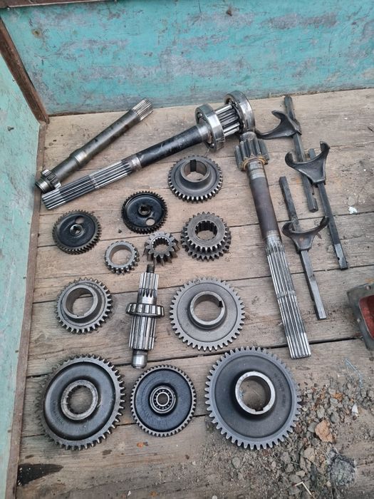 Części Ursus C-360. Mechanizm różnicowy Zwolnica  , tryby skrzynia ,