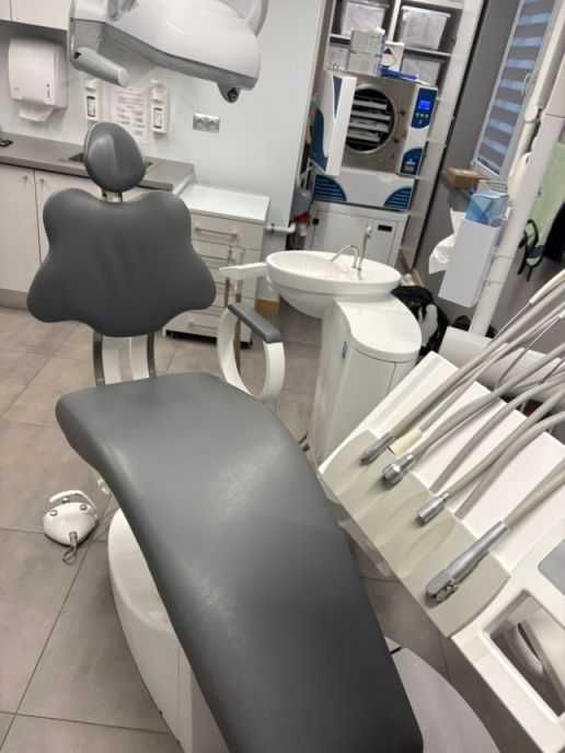Sprzedam unit stomatologiczny CHIRANA DENTAL DE172
