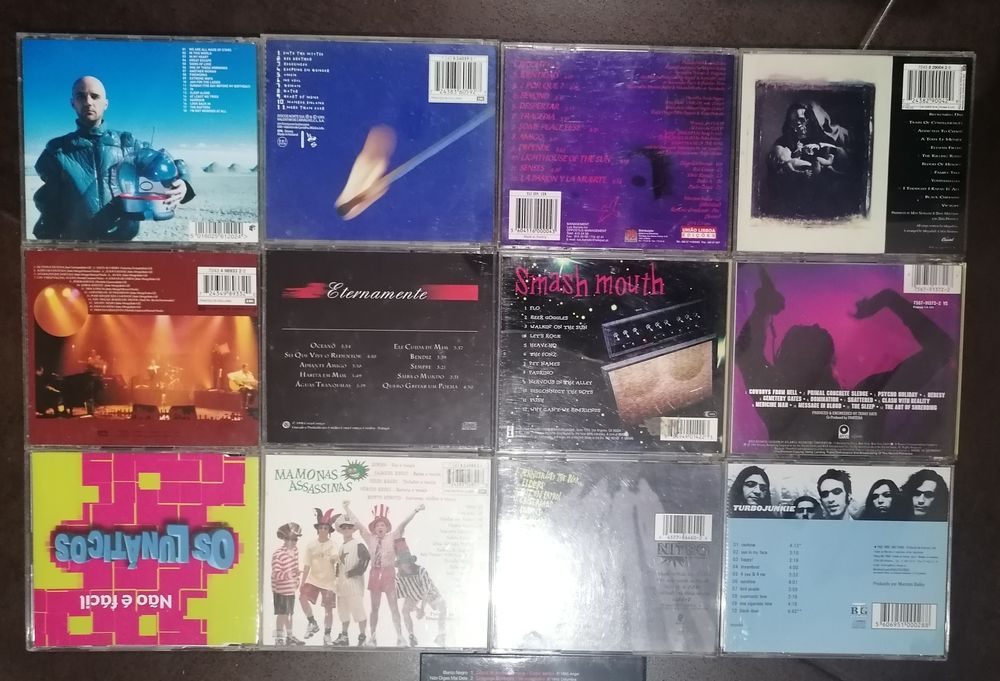 CDS e DVDs originais