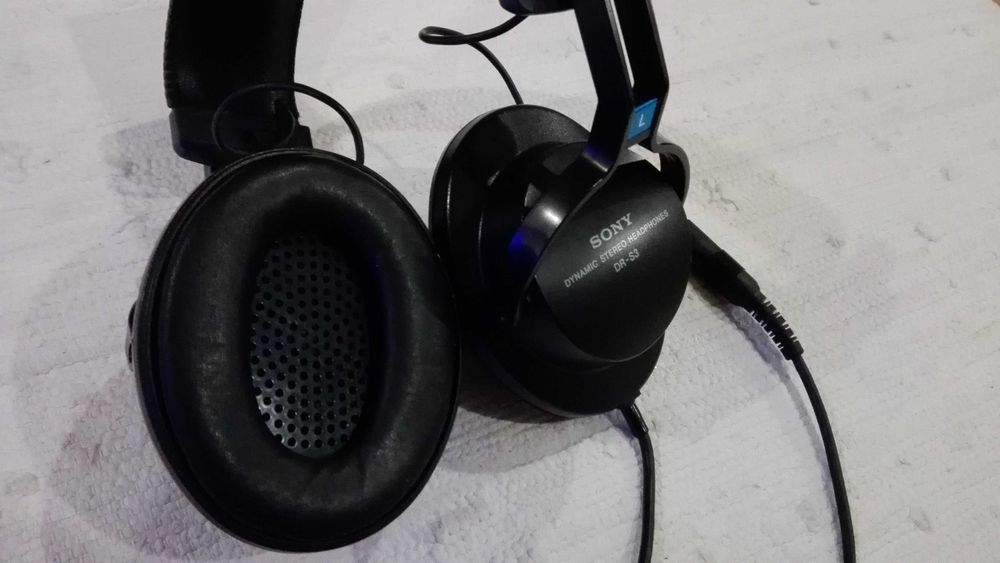 Auscultadores Vintage Sony DR-S3