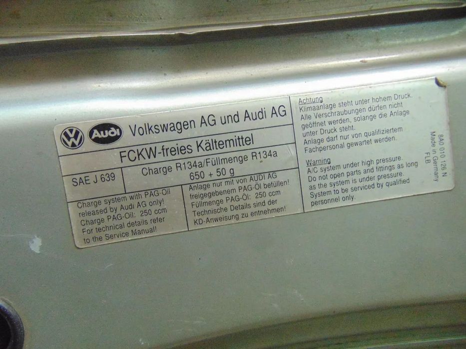 Audi A4 capot " nova de stock antigo