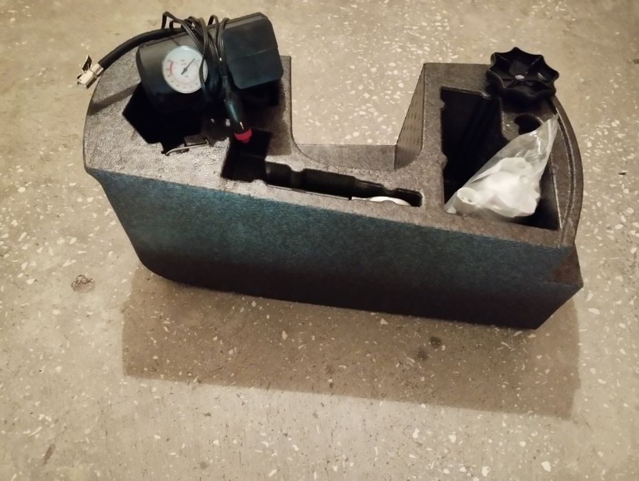 Wkład styropianowy bagaznnika