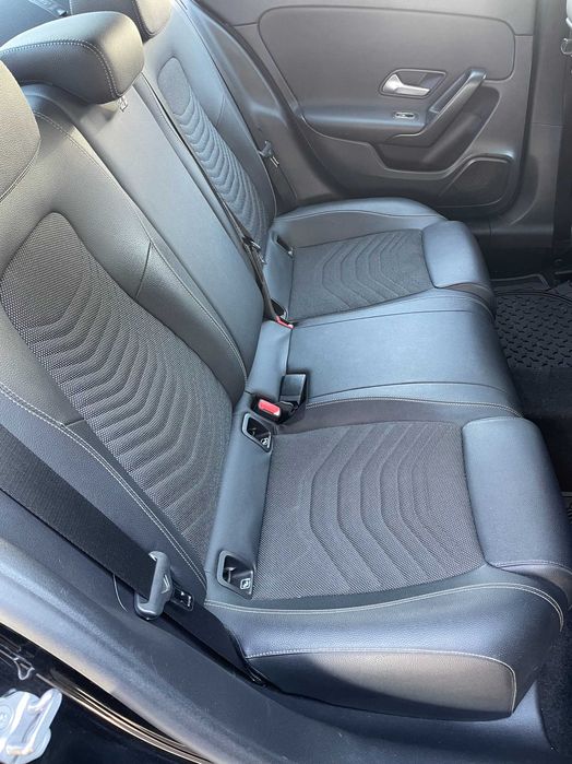 Mercedes A180d Limousine 7G-DCT Style Plus