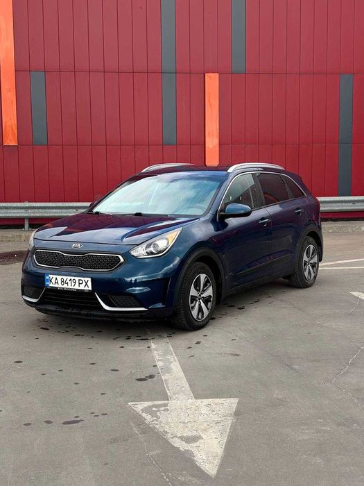 Оренда авто  під таксі | гібрид | 8газу л/100км |