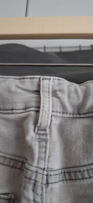 Jeans cinzentos skinny