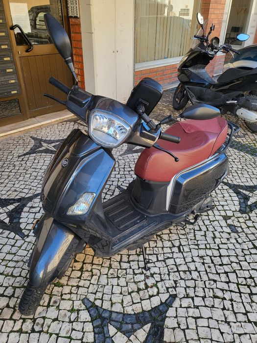 Scooter Keeway Zahara 125