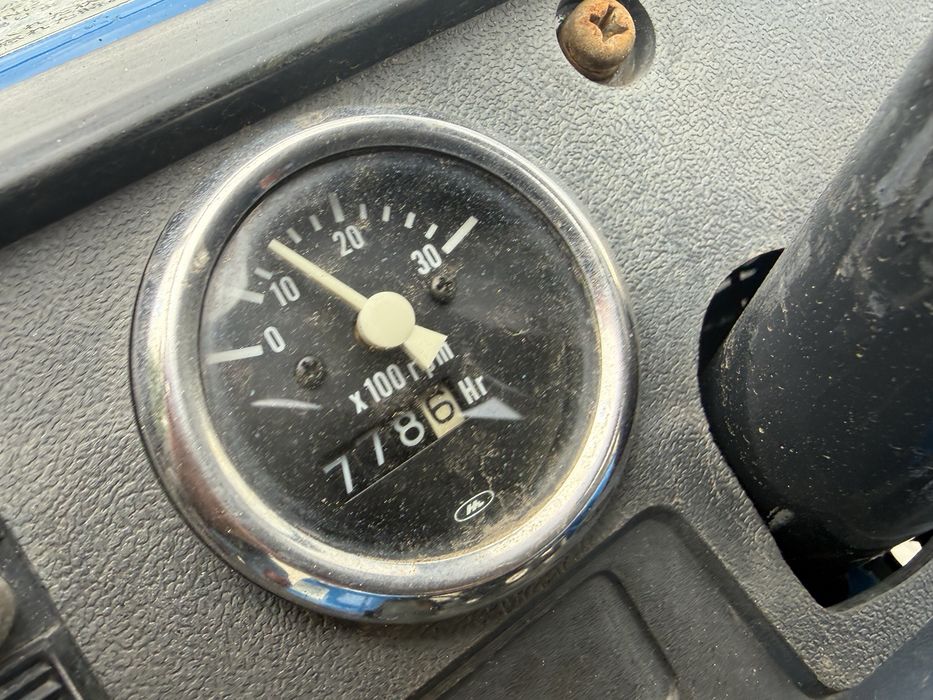 Японський трактор Mitsubishi D1550