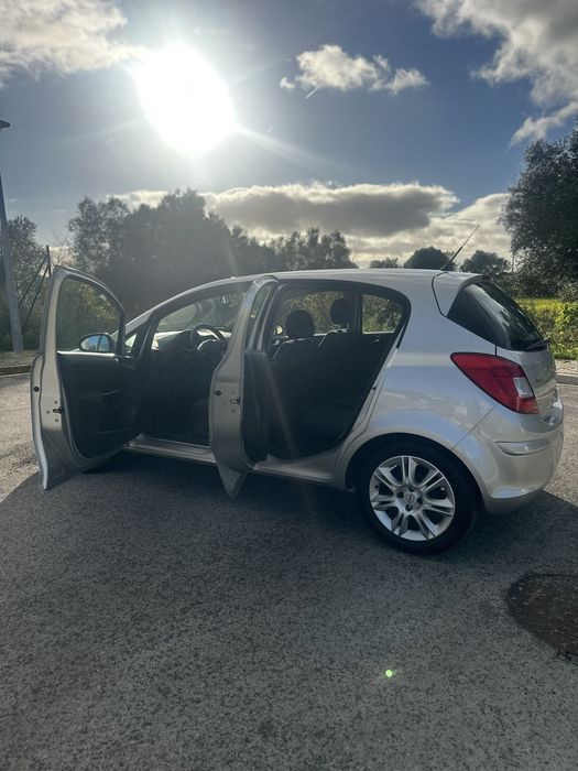 Opel Corsa 1.2 Enjoy
