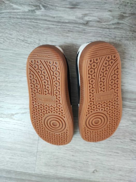 Sapatilhas Puma Leather AC branco bege preto bebé