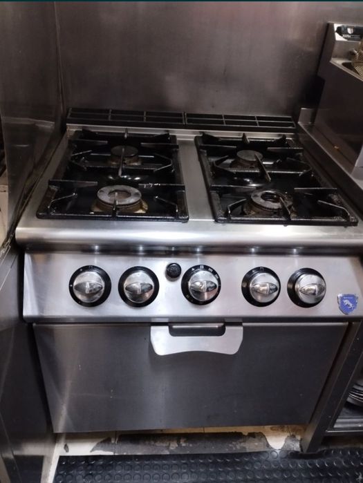 Fogão com forno a gás