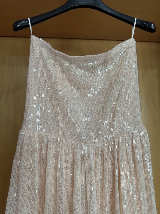 Vestido caicai de malha todo em lantejoulas